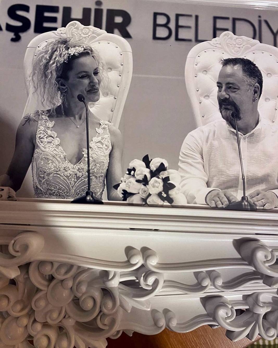 Yıldız Asyalı'dan sürpriz nikah: O iş insanıyla sessiz sedasız evlendi! Sevindiren haberi sosyal medyadan duyurdu 3